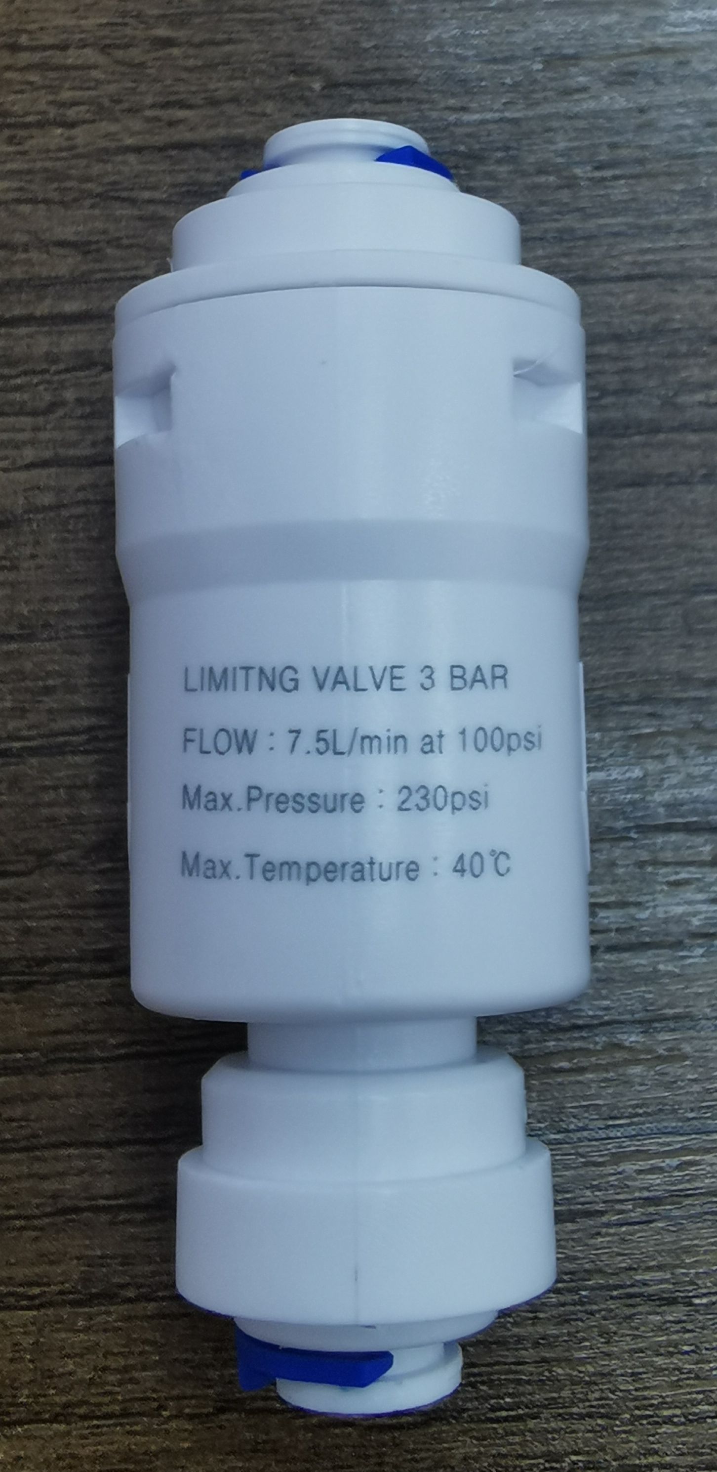 картинка Редуктор давления воды, настраеваемый PRV 1/4" (1/4 дюйм = 6 мм, 3 BAR, 7.5 л/мин при 100psi)