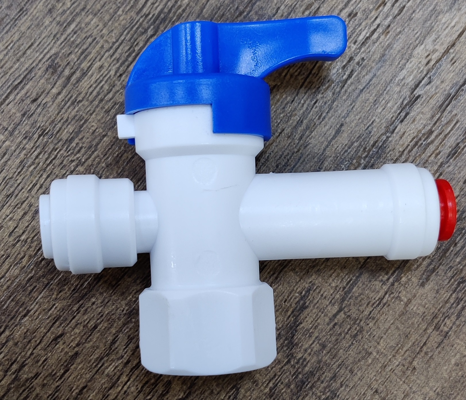 картинка Кран для пластиковой емкости угловой QT-01AC 1/4"трубка(f) х 1/4"резьба(f) комплект 5 шт. 